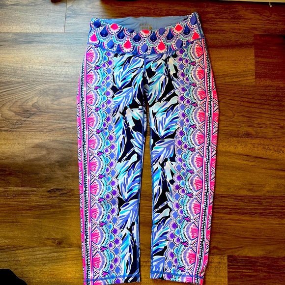 Luxletic Lilly Pulitzer Leggings - Picture 1 of 2